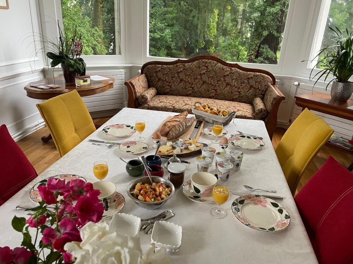La Maison Bleue   La Charade  Thaon-les-Vosges Eksteriør billede